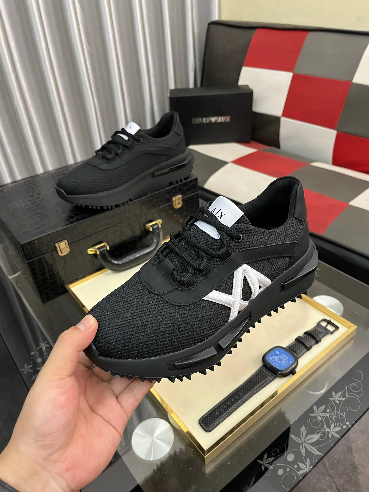 Men's Men's Shoes💰458⌚️⌚️Dior unique modern style sneakers. Counter purchasing 🏃casual leather shoes😍😍 original cowhide leather imported from Italy (refuses to discolor and grind feet) soles: original soles specially provided by the original factory, super cool😍 lace up and walk with wind👍 style design ⚠️ super comfortable and wear-resistant original soles. Just like shooting the real thing 🎬The real thing is better Code number: 38-443️⃣Colors available